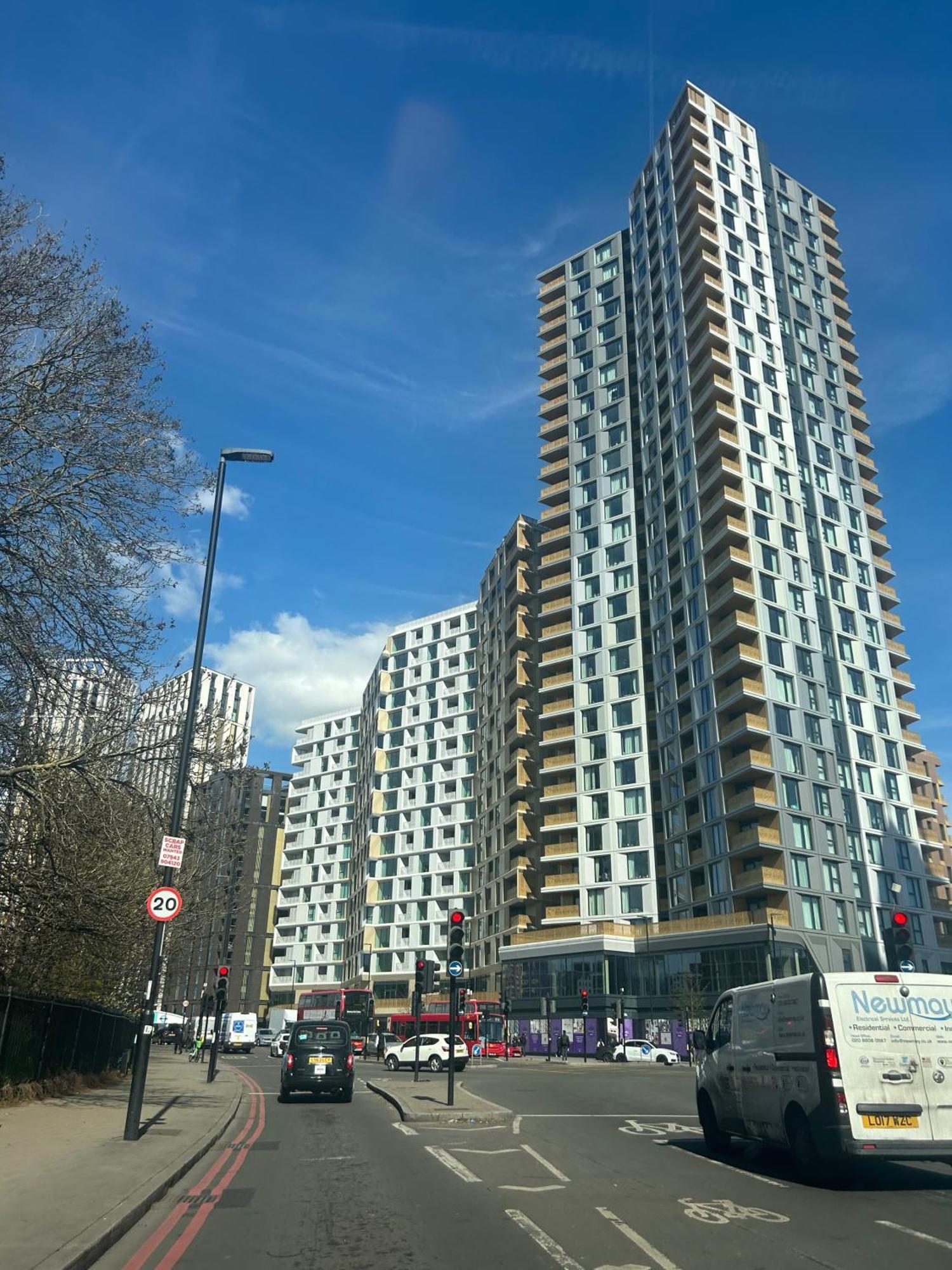 1-bed Sleeps 4 To Shops & Transport *