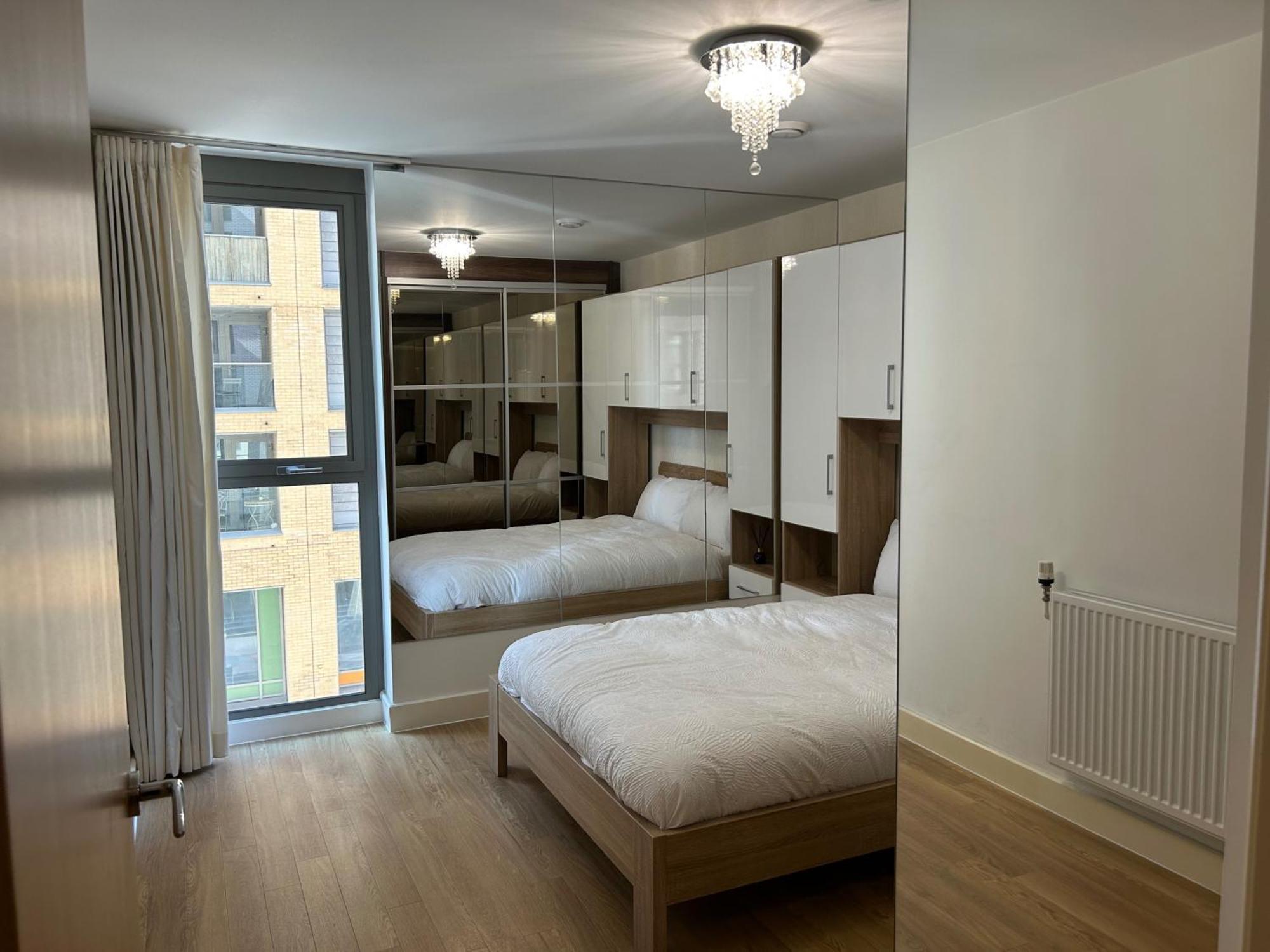 1-bed Sleeps 4 To Shops & Transport Londres
