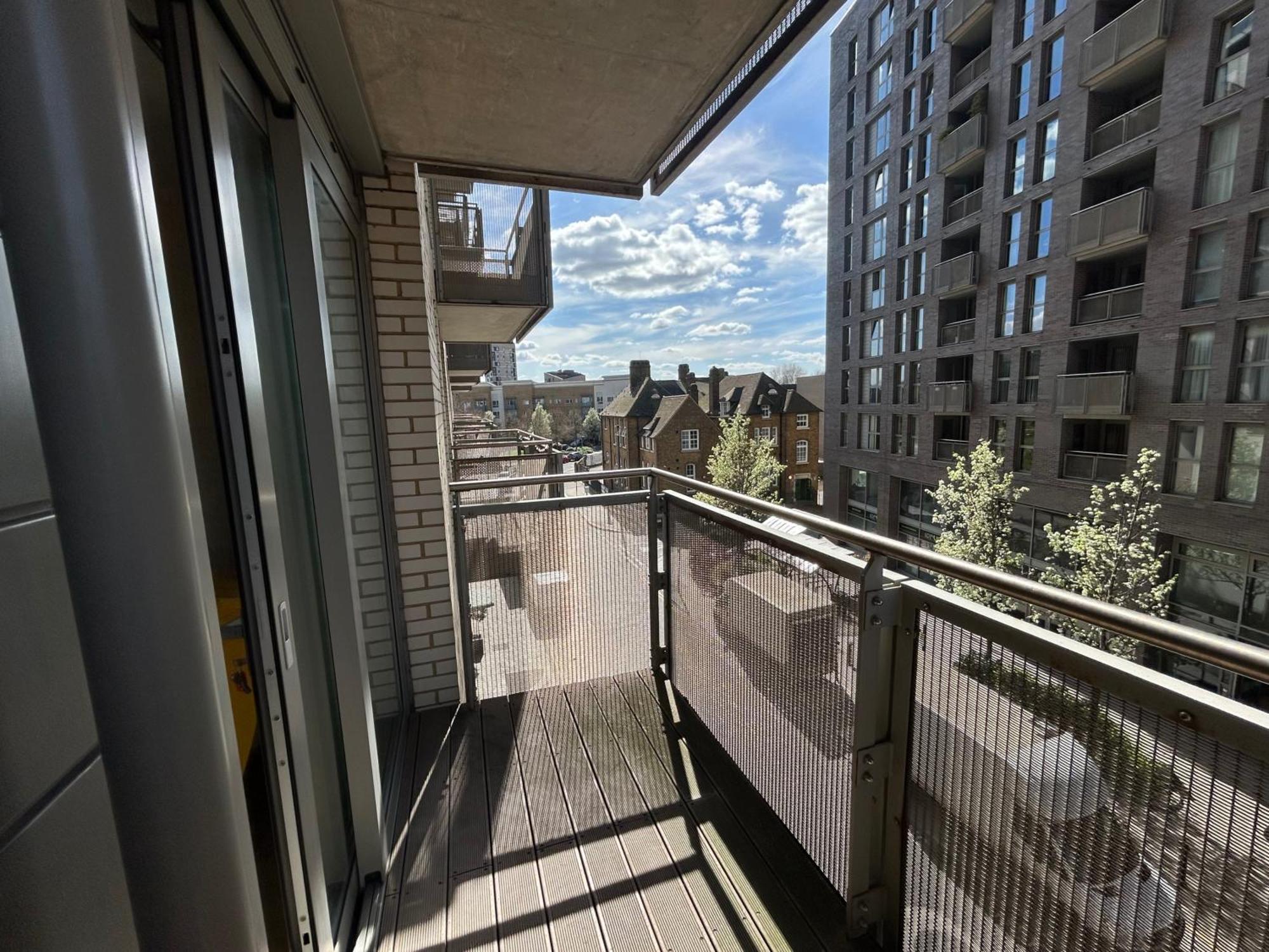 1-bed Sleeps 4 To Shops & Transport Appartement *